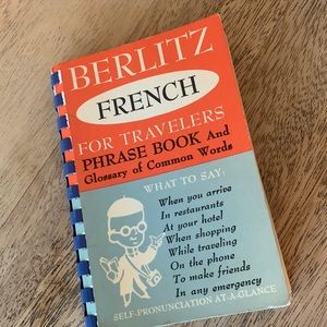 Vintage FRENCH for travelers phrase booklet travel guide 1954 France Berlitz